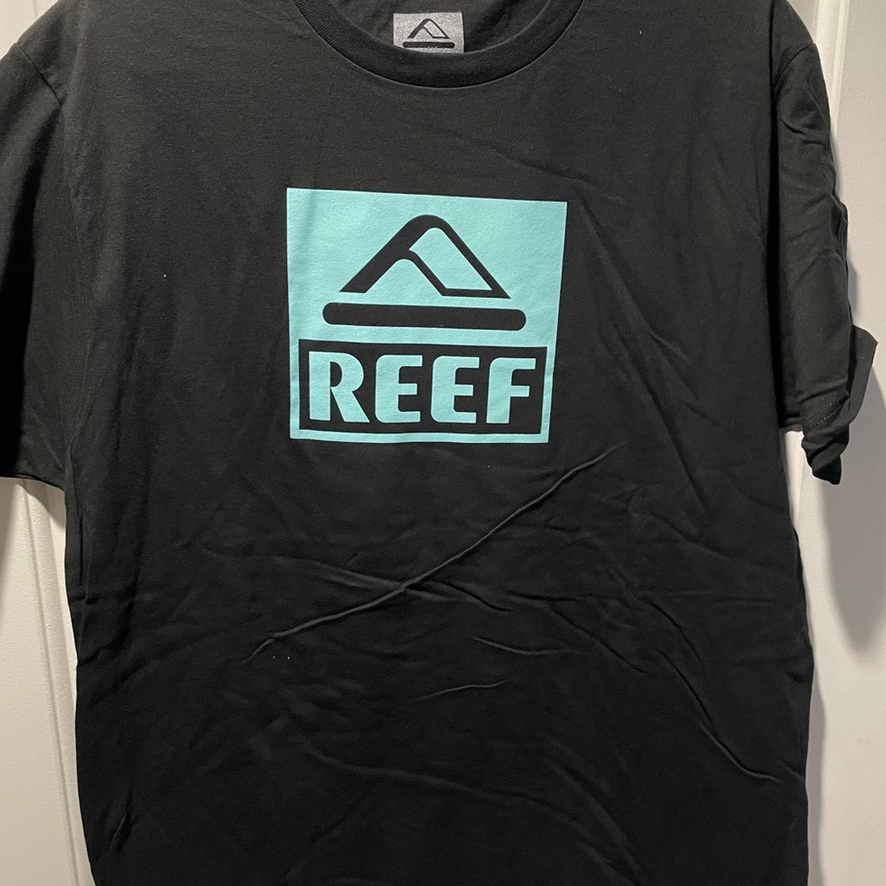 Reef Black Tee with Gray Accents